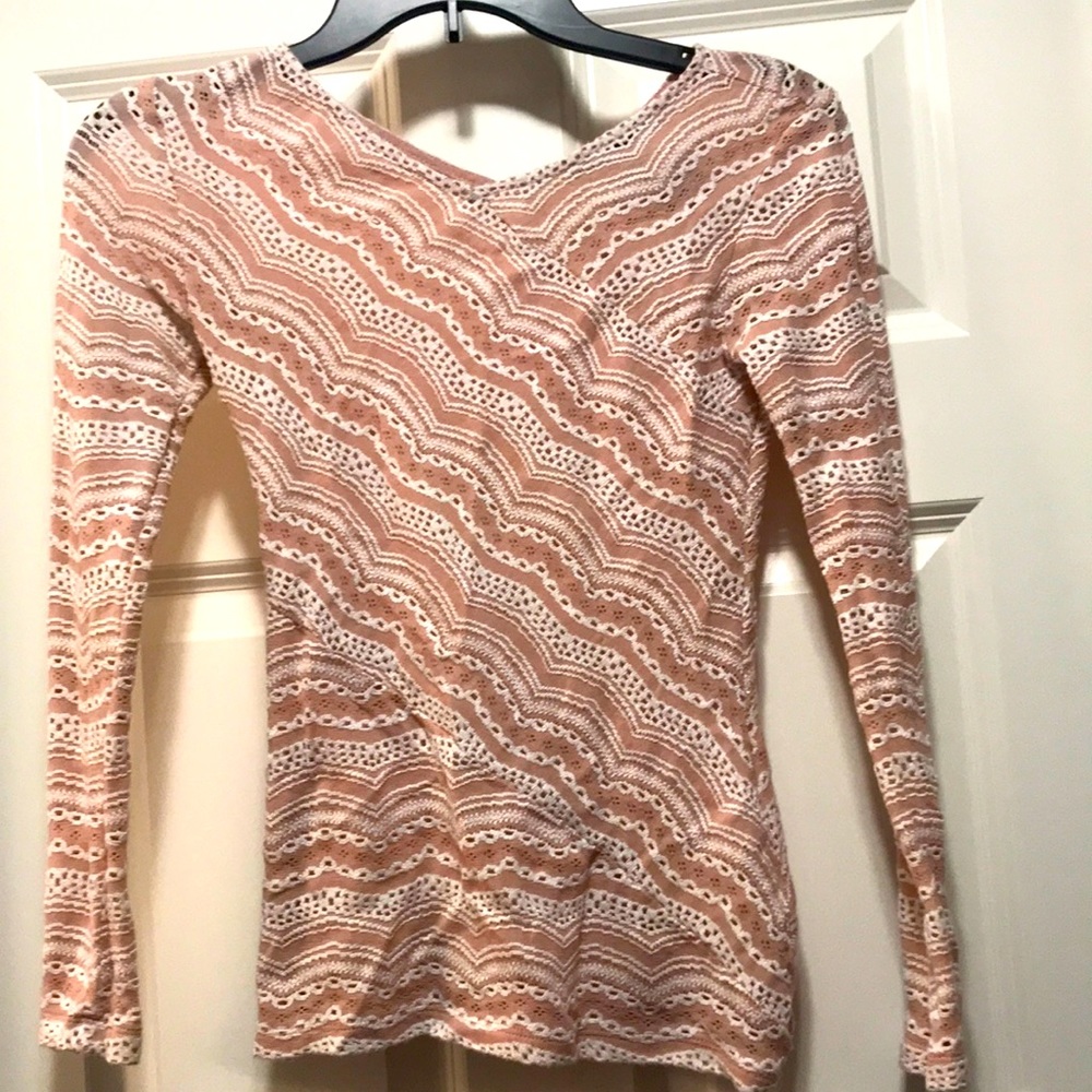 Bcbgmaxazria pink lace top good condition